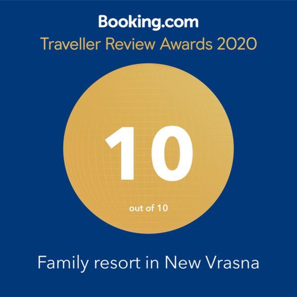 Family Resort In Vrasná Exterior foto